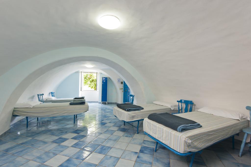 Ring Hostel Forio di Ischia Oda fotoğraf