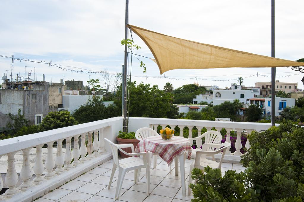 Ring Hostel Forio di Ischia Oda fotoğraf