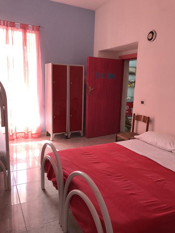 Ring Hostel Forio di Ischia Dış mekan fotoğraf