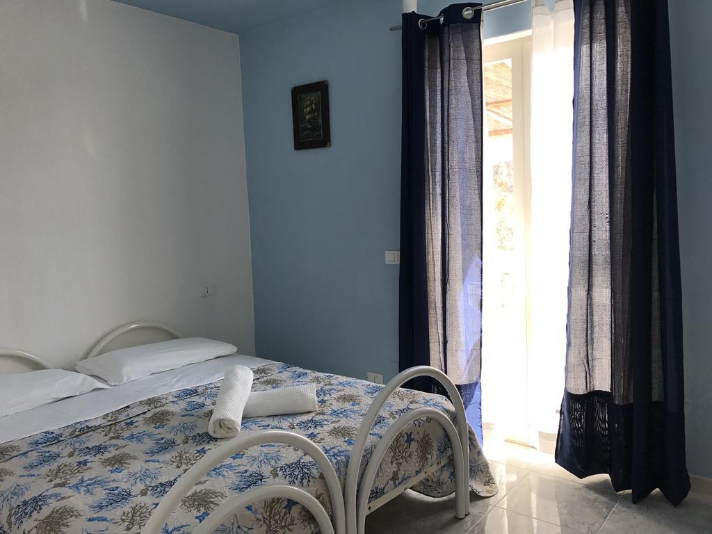 Ring Hostel Forio di Ischia Dış mekan fotoğraf