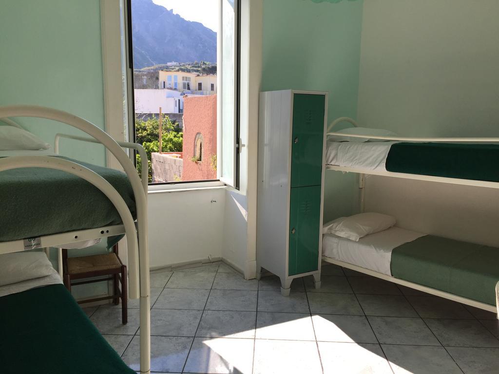 Ring Hostel Forio di Ischia Dış mekan fotoğraf